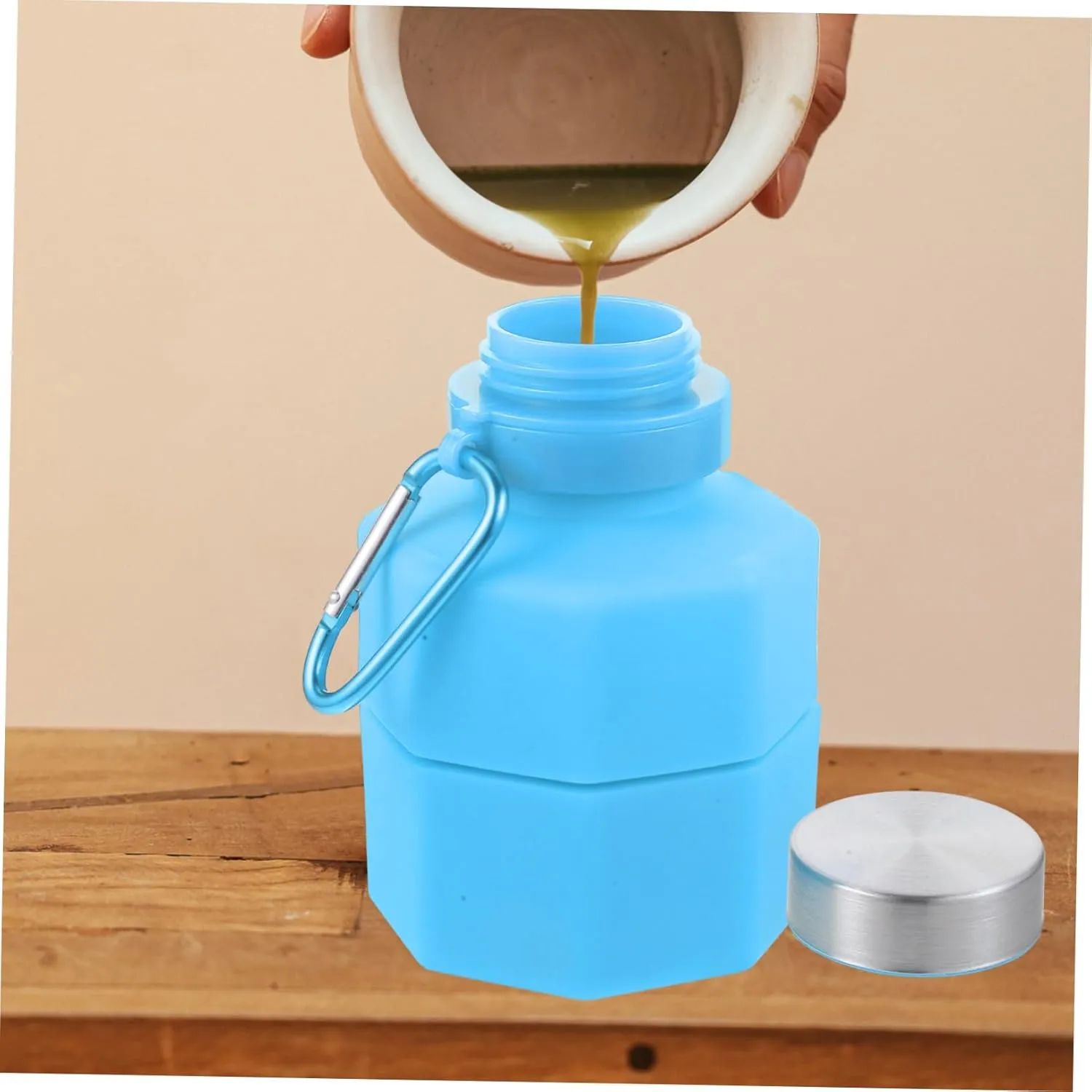 650ml Dumbbell Shape Water Bottle Sports Fitness Bottle Portable Collapsible for Outdoor Activities