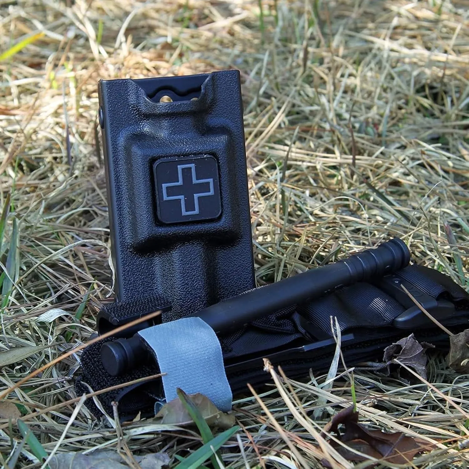 95cm Multifunctional Rotary Tourniquet, Tactical Arterial First Aid Tourniquet Holster Case for Military Outdoor Hunting