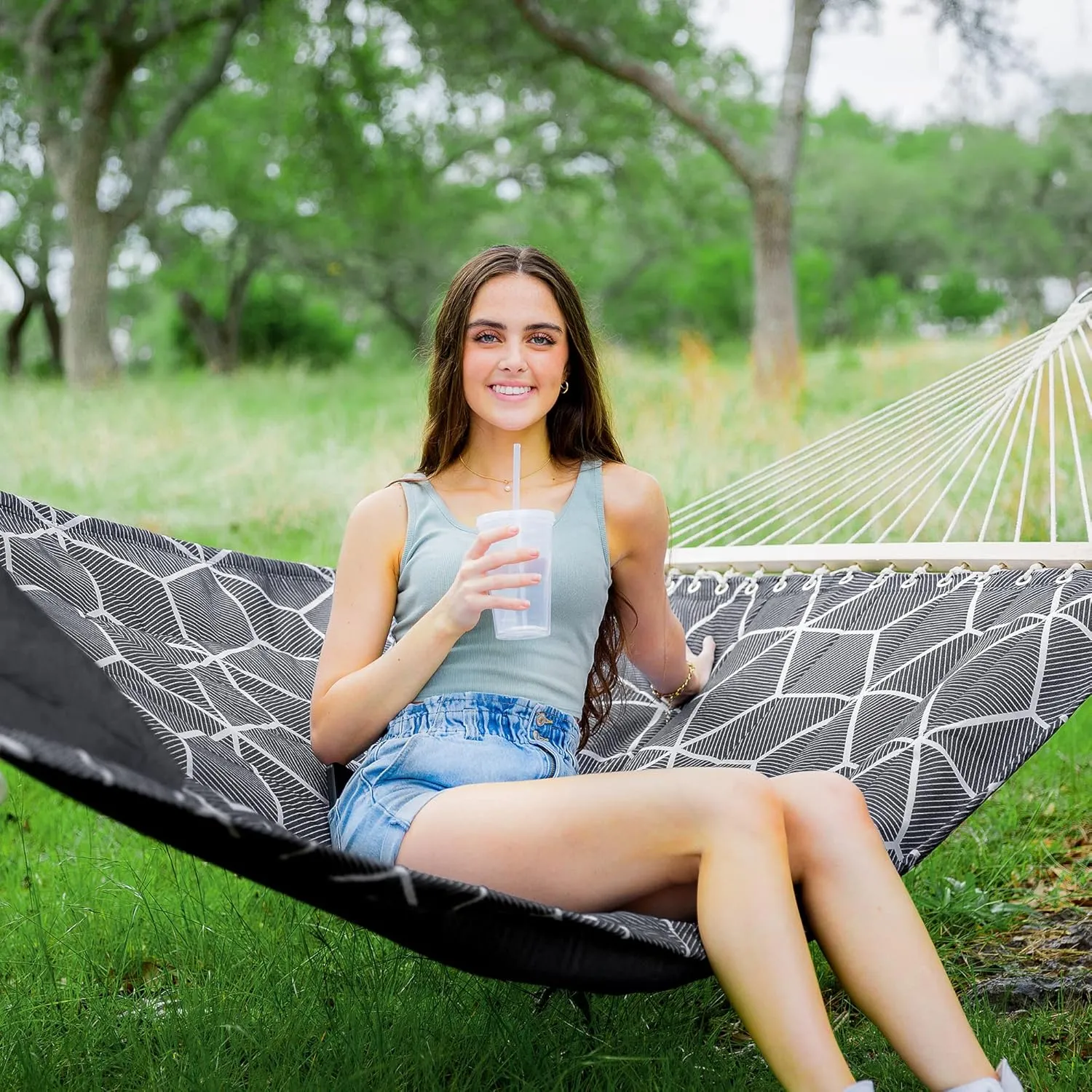 ANOW Outdoor Hammock with Spreader Bars and Detachable Pillow, 2 Person Hammock, 450 LBS Weight Capacity, Gray Cube