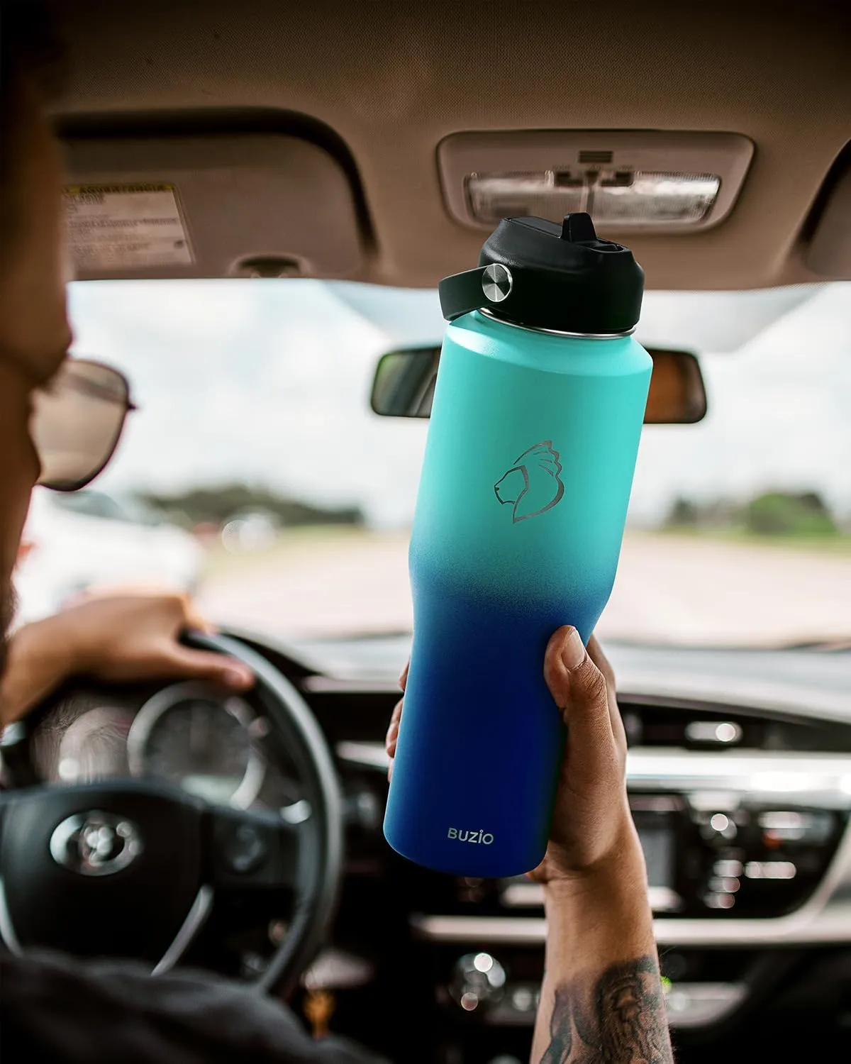 BUZIO Insulated Water Bottle Fits in Cup Holder, Double Wall Vacuum Insulated Tumbler with Straw Lid, Stainless Steel Leak-proof Travel Cup Keeps Cold for 48H and Hot for 24H, 32oz, Caribbean Blue