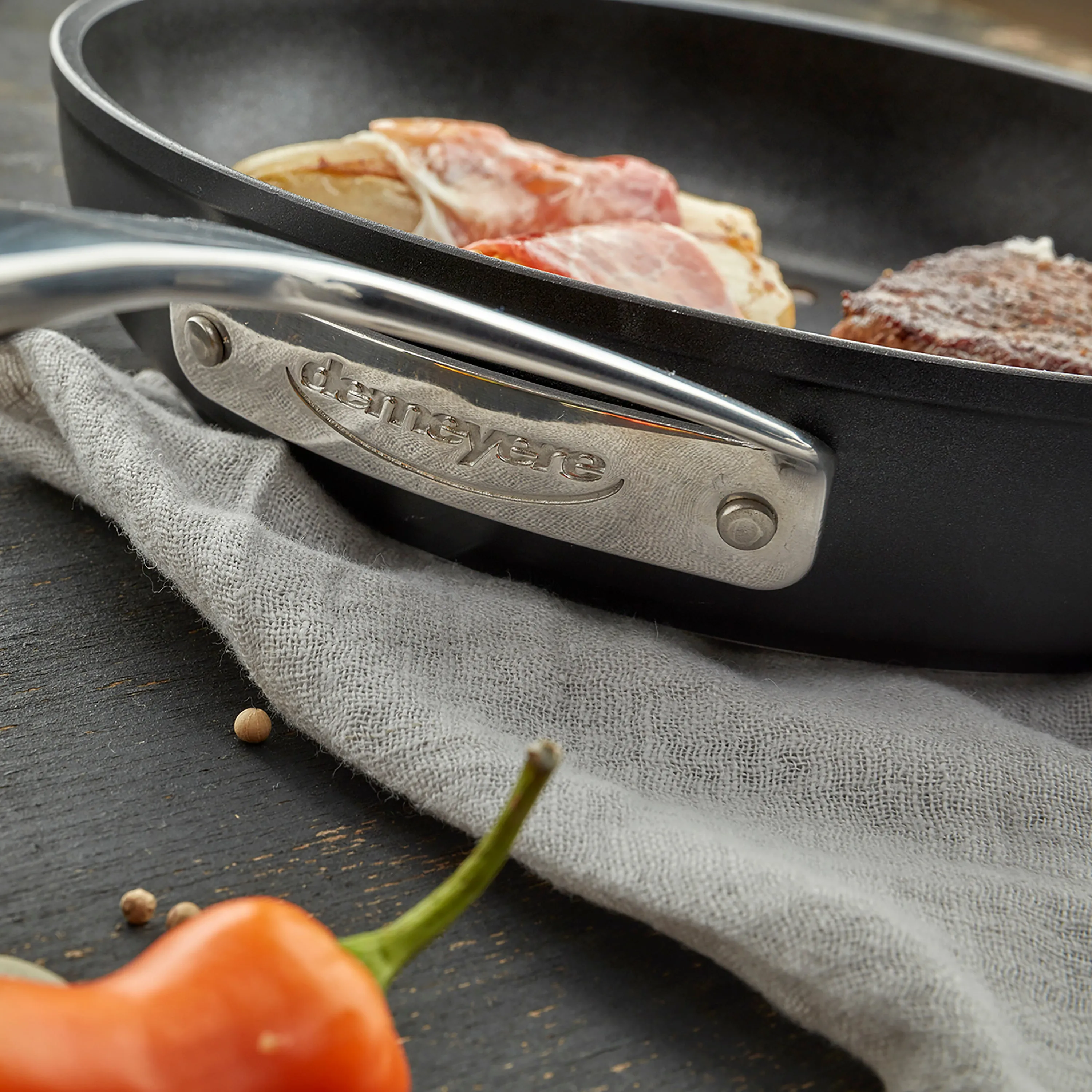 Demeyere AluPro 8" Nonstick Fry Pan