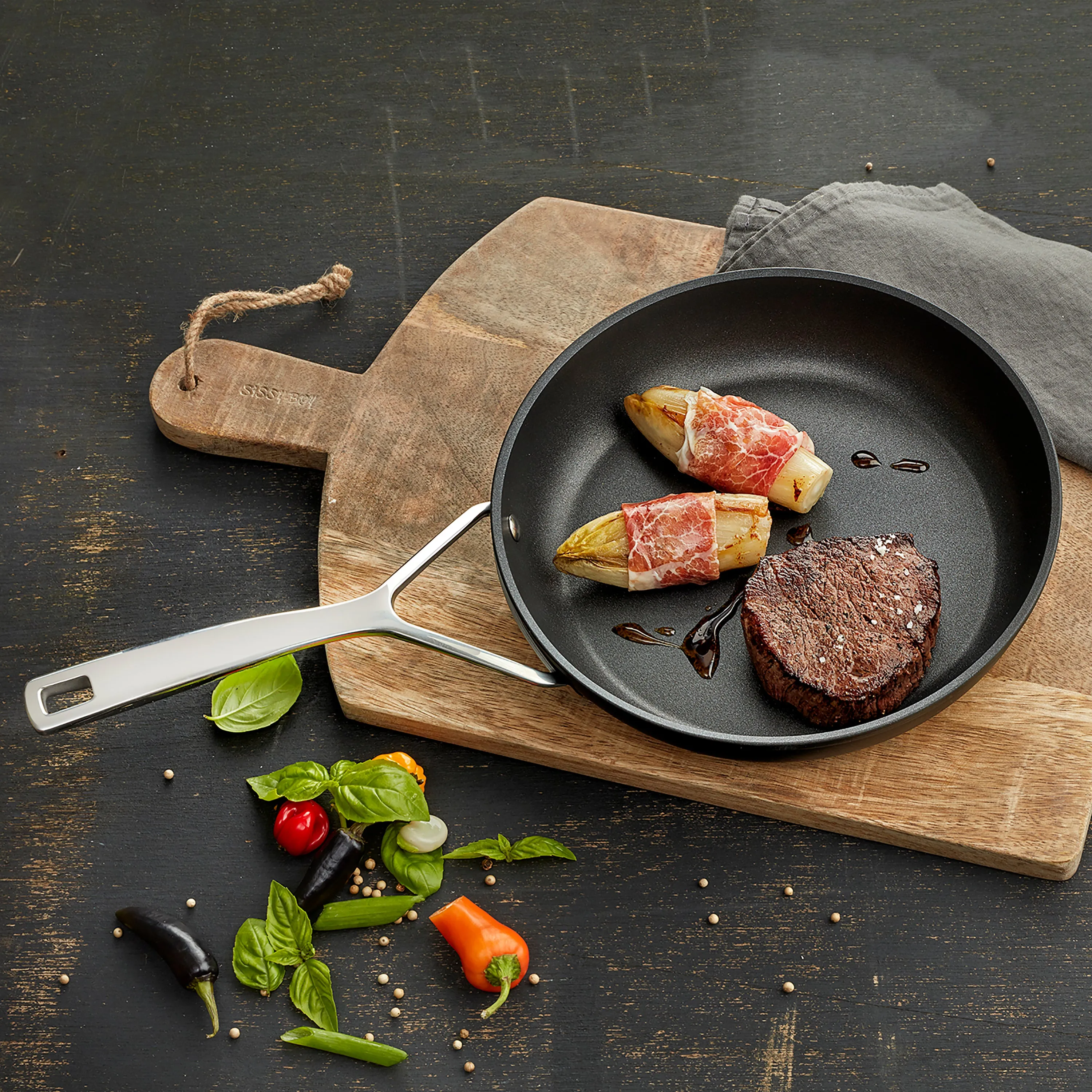 Demeyere AluPro 8" Nonstick Fry Pan