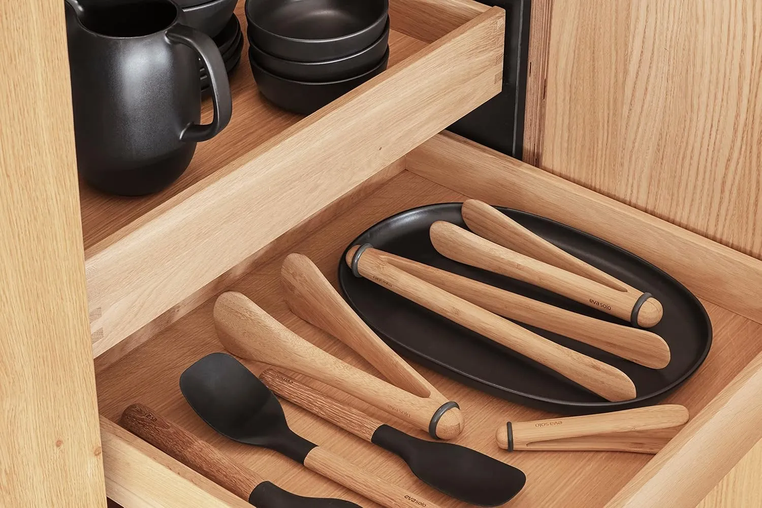 Eva Solo Nordic Kitchen Spatula | Serving Utensils | Heat Resistant Cooking Spatula for Nonstick Cookware | Danish Design & Functionality | Black