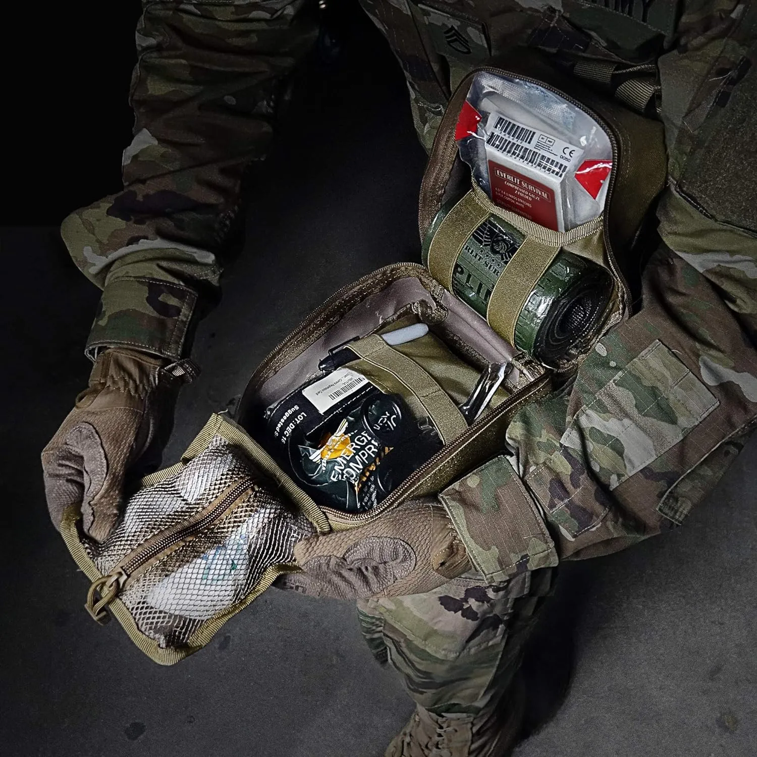 EVERLIT Emergency Trauma Kit, CAT GEN-7 Multi-Purpose SOS Everyday Carry IFAK for Wilderness, Trip, Cars, Hiking, Camping, Father’s Day Birthday Gift for Him Men Husband Dad Boyfriend (Tan)