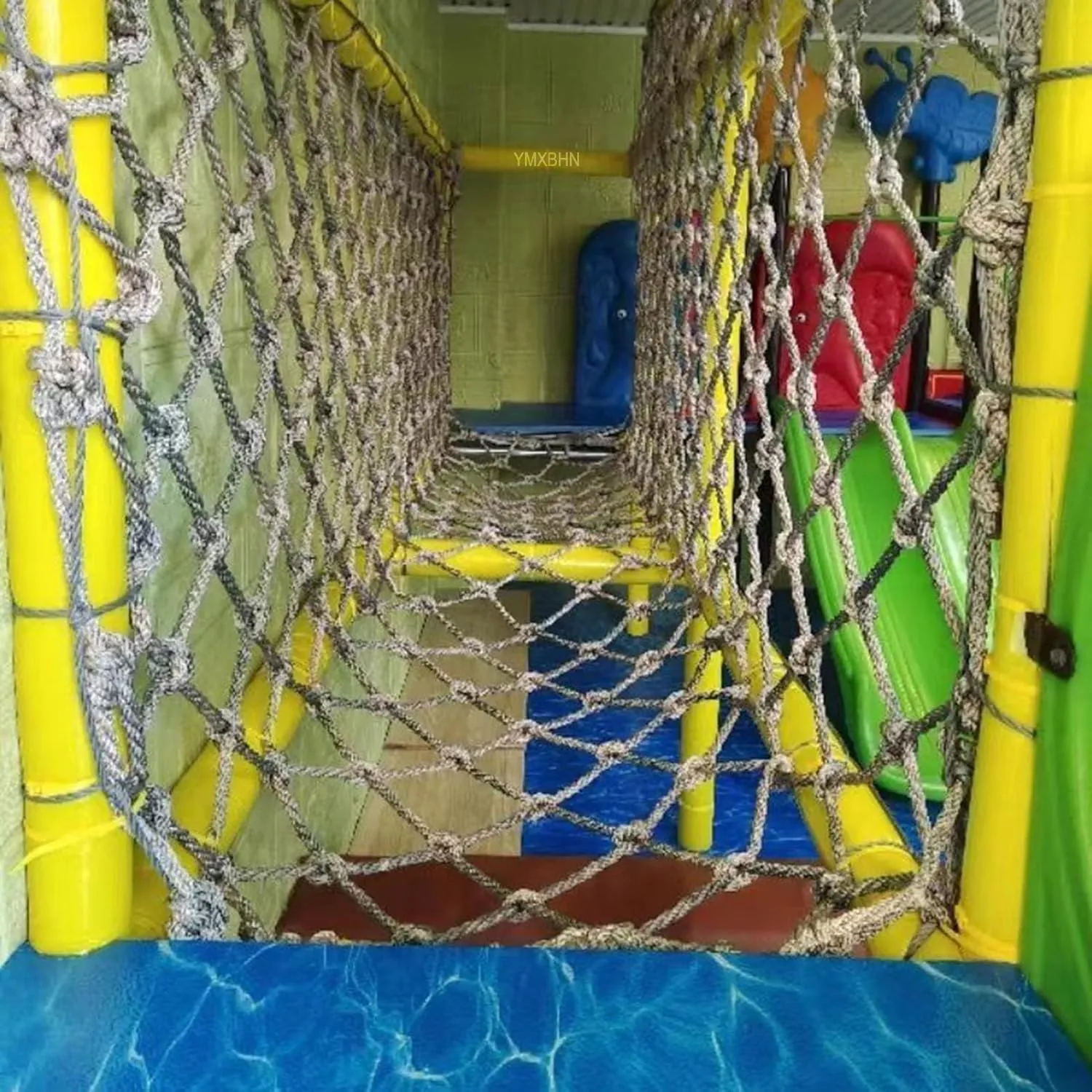 Heavy Duty Net Rope Climbing Net Safety Net Rope, Fence Stairs Balcony Railings Garden Playground Protection Playground Play Safety Net Outdoor Climbing Cargo Net(Size:2Mx2M(6.6FTx6.6FT))