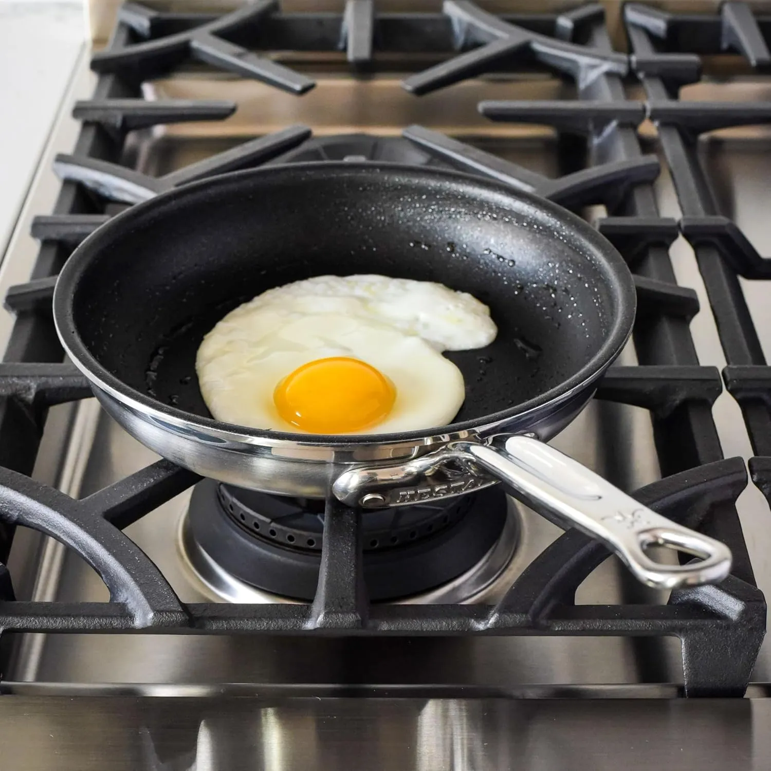 Hestan - ProBond Collection - TITUM 100% Triple Bonded Nonstick Stainless Steel Frying Pan, Induction Cooktop Compatible, Made without PFOAs (8.5-Inch)