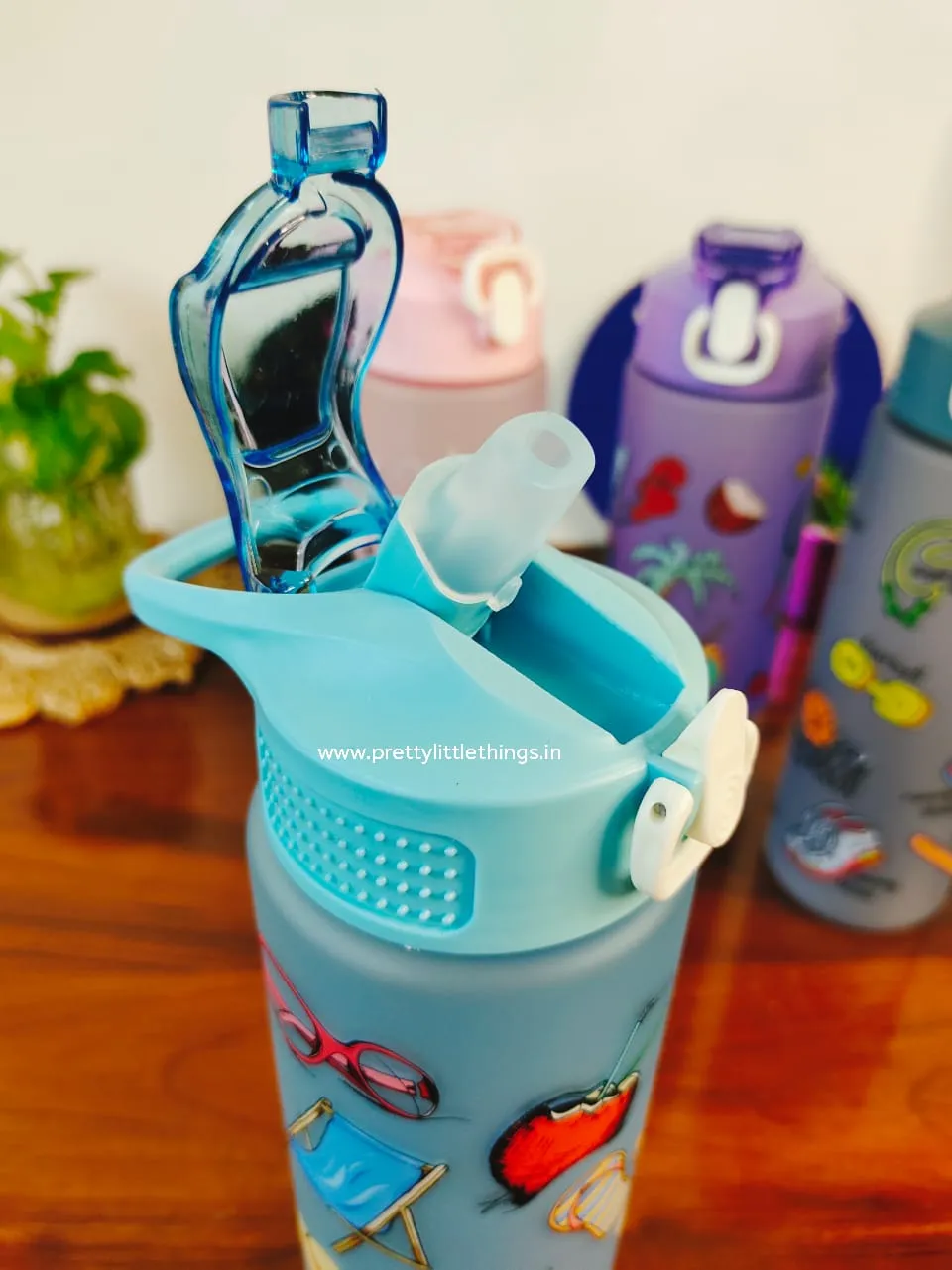 Kids Sipper Bottle in Quirky Prints