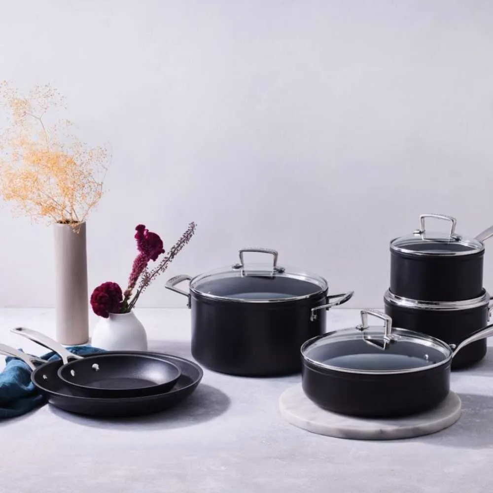 Le Creuset Toughened Non-Stick deep casserole with glass lid