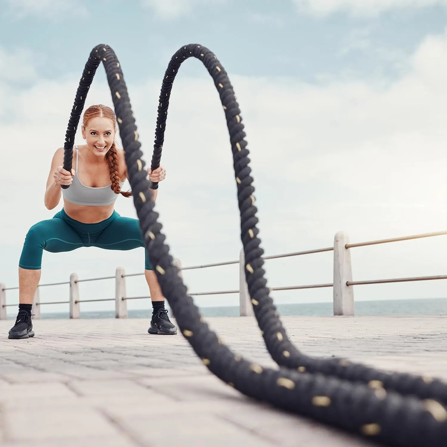 MECCANIXITY Battle Rope 10ft x 1.5 Inch Polyester Workout Rope Heavy Fitness Exercise Rope for Strength Training Home Gym Muscle Building, Black Red