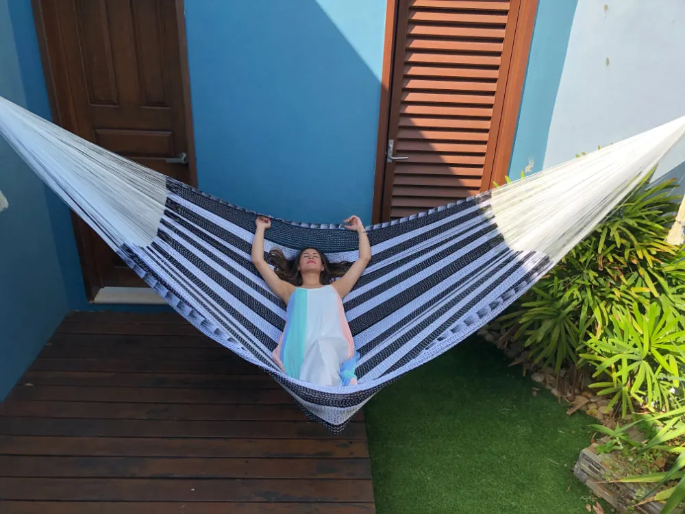 Mexican Hammock - Black and White