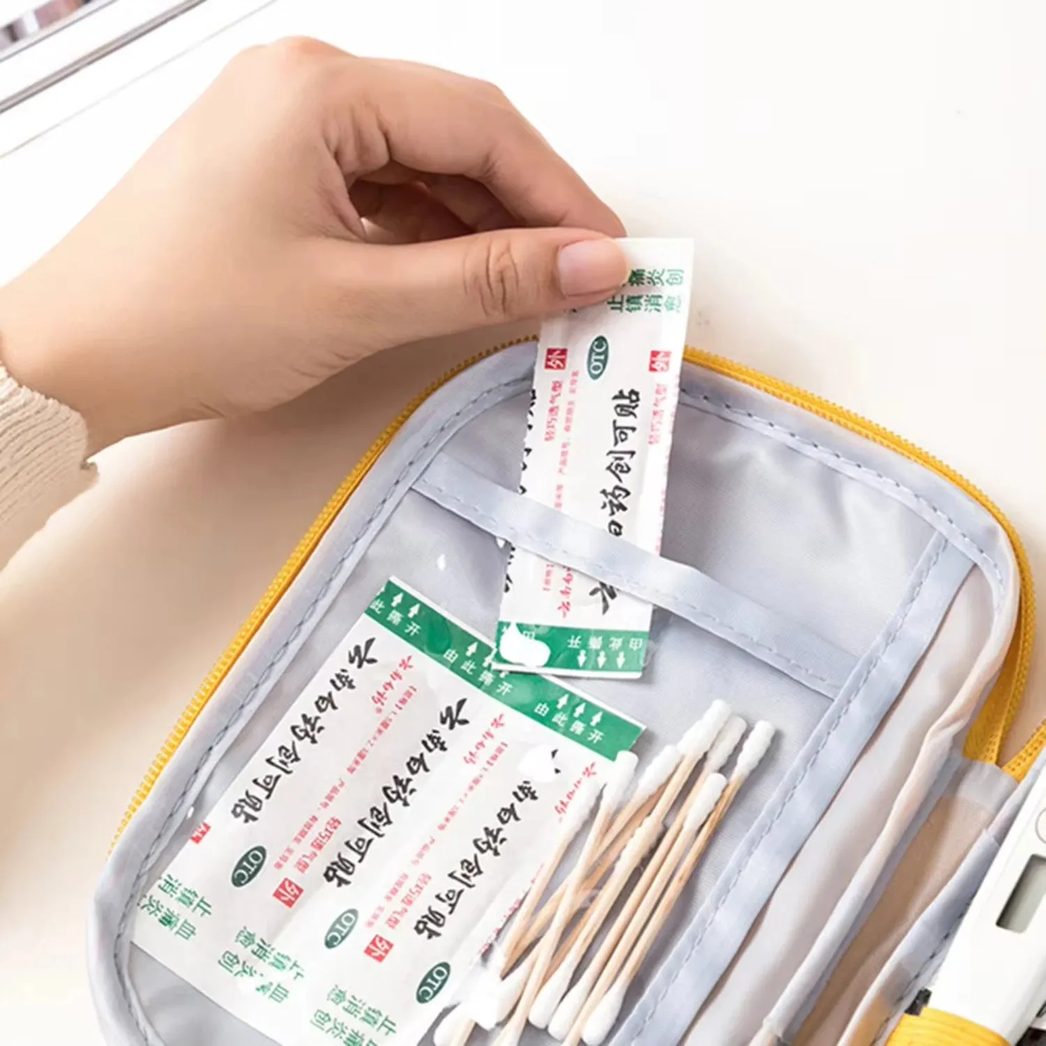 Mini First Aid  Empty Small Emergency Medicine   First Aid Kit
