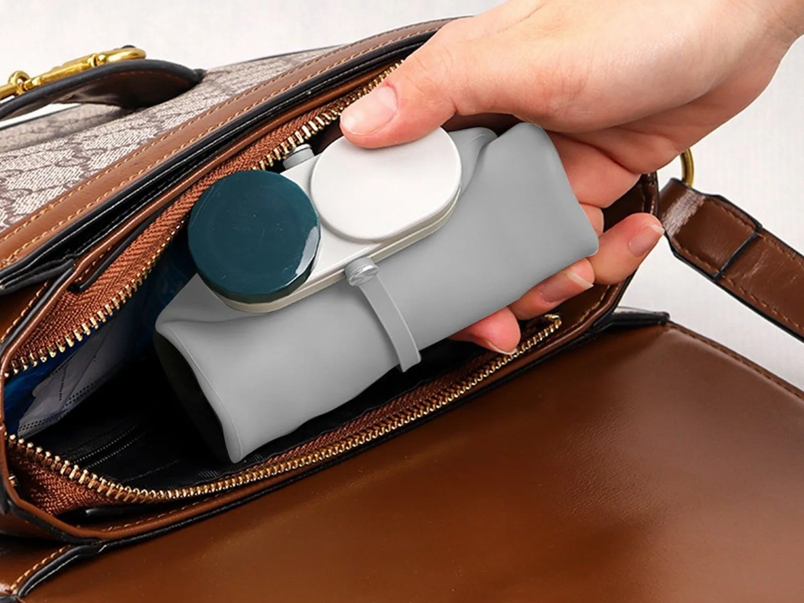 Silicone Bottle Beautifully crafted Leakproof Bottle Grey Collapsible Reusable Customer-focused Water 600ml Water