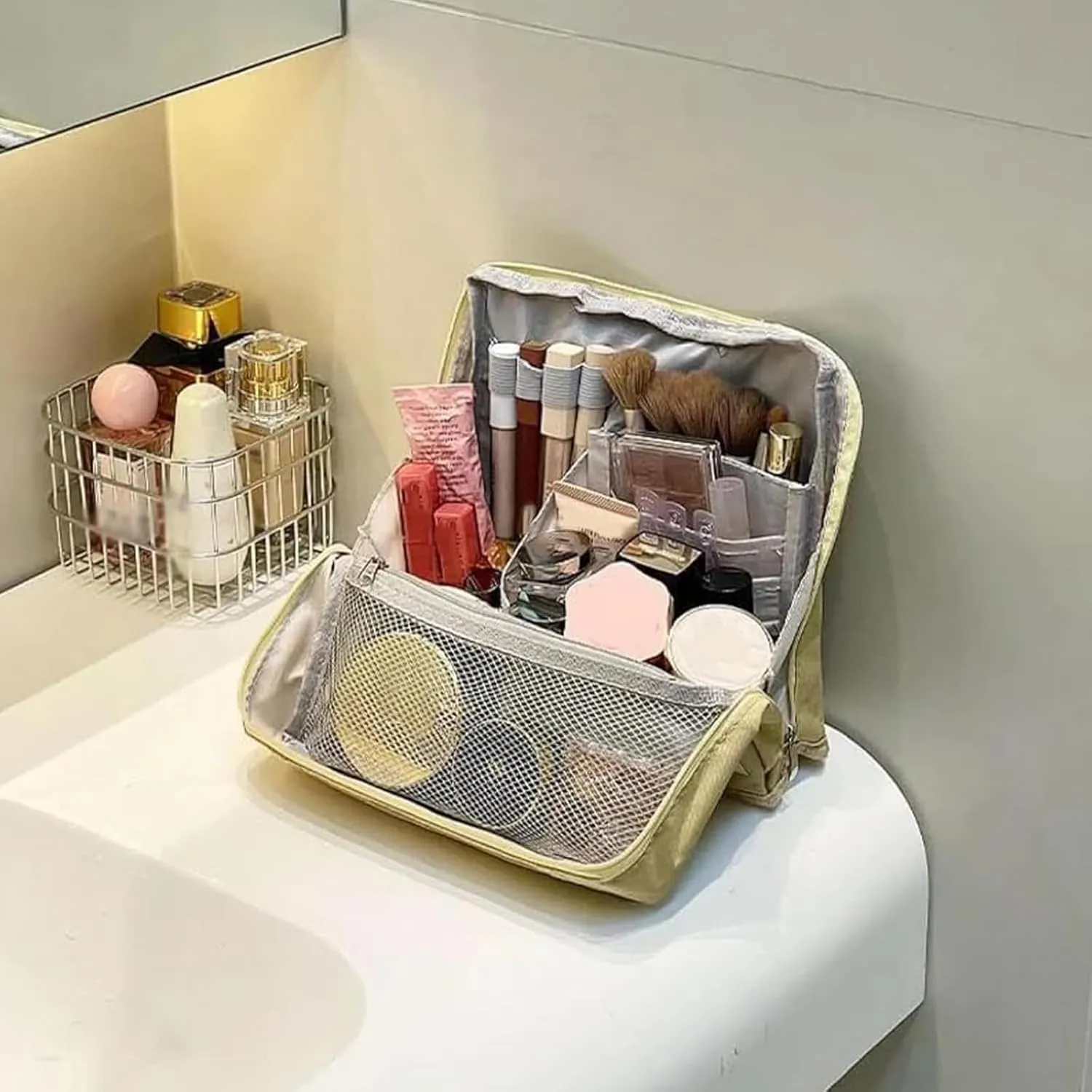 Standing Makeup Bag Portable, Large Capacity, Doresty Makeup Bag, Waterproof Multipurpose Stand up Toiletry Bags Stationery Organizer, Toiletry Bags with Compartments for Traveling (Gray)