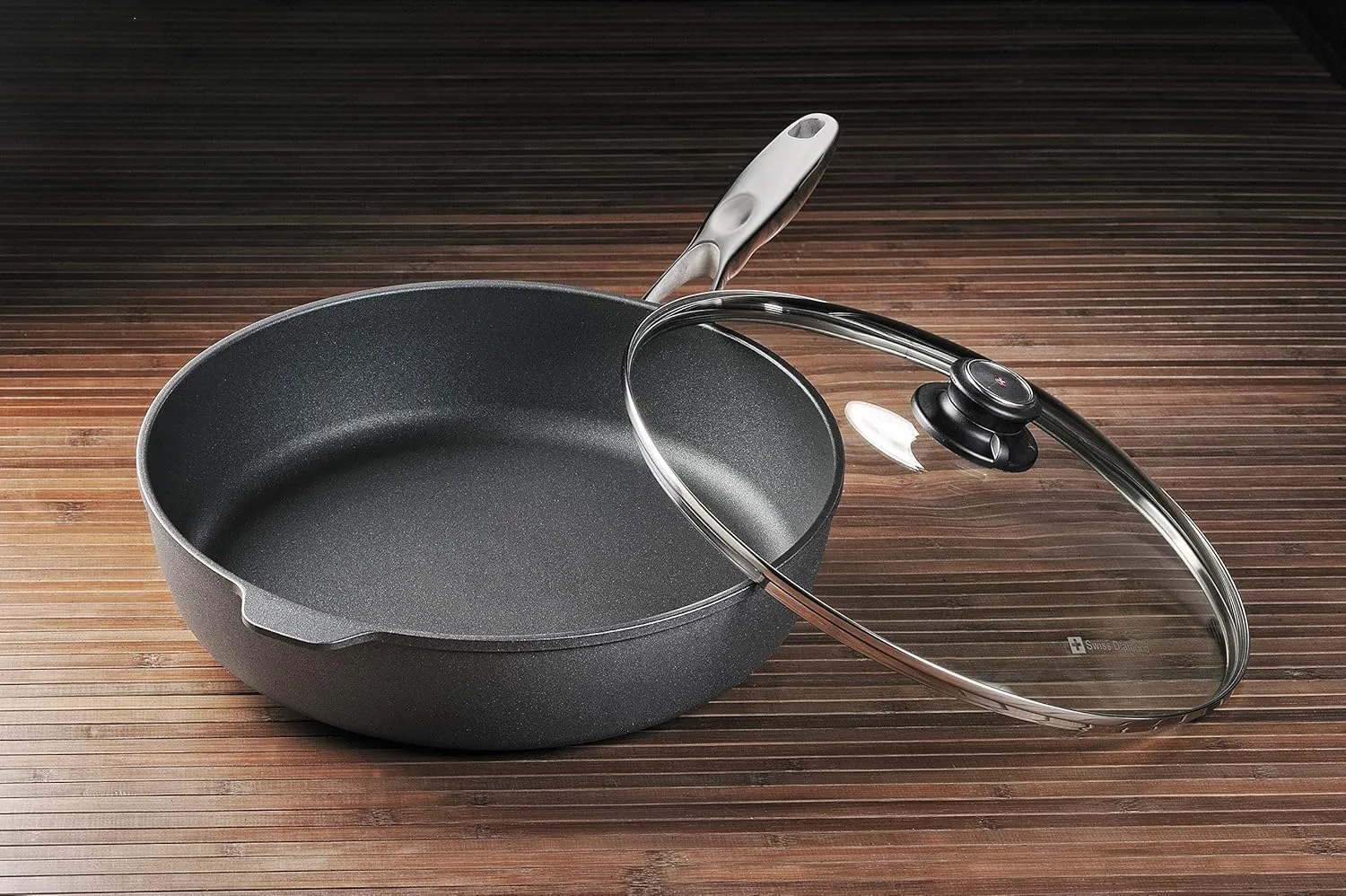 Swiss Diamond Nonstick Saute Pan with Lid, Diamond Coated Aluminum Deep Saute Pan with Lid Features Stainless Steel Handle, Dishwasher & Oven Safe Up To 500 °F, 12.5 Inch, 5.8 Quart