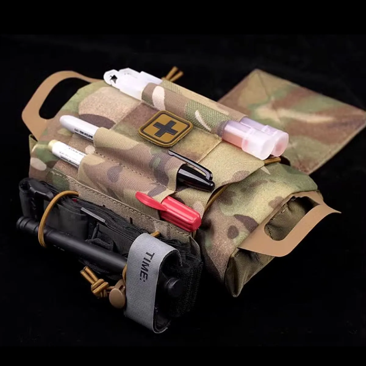 Tactical Medical IFAK Pouch Rapid/Quick Deploy First Aid Pouch Kit Hook and Loop Pack Emergency Survival Bag Two-Piece System Medical Roll Carrier Handle Outdoor Sport Emergency Hunting Bag