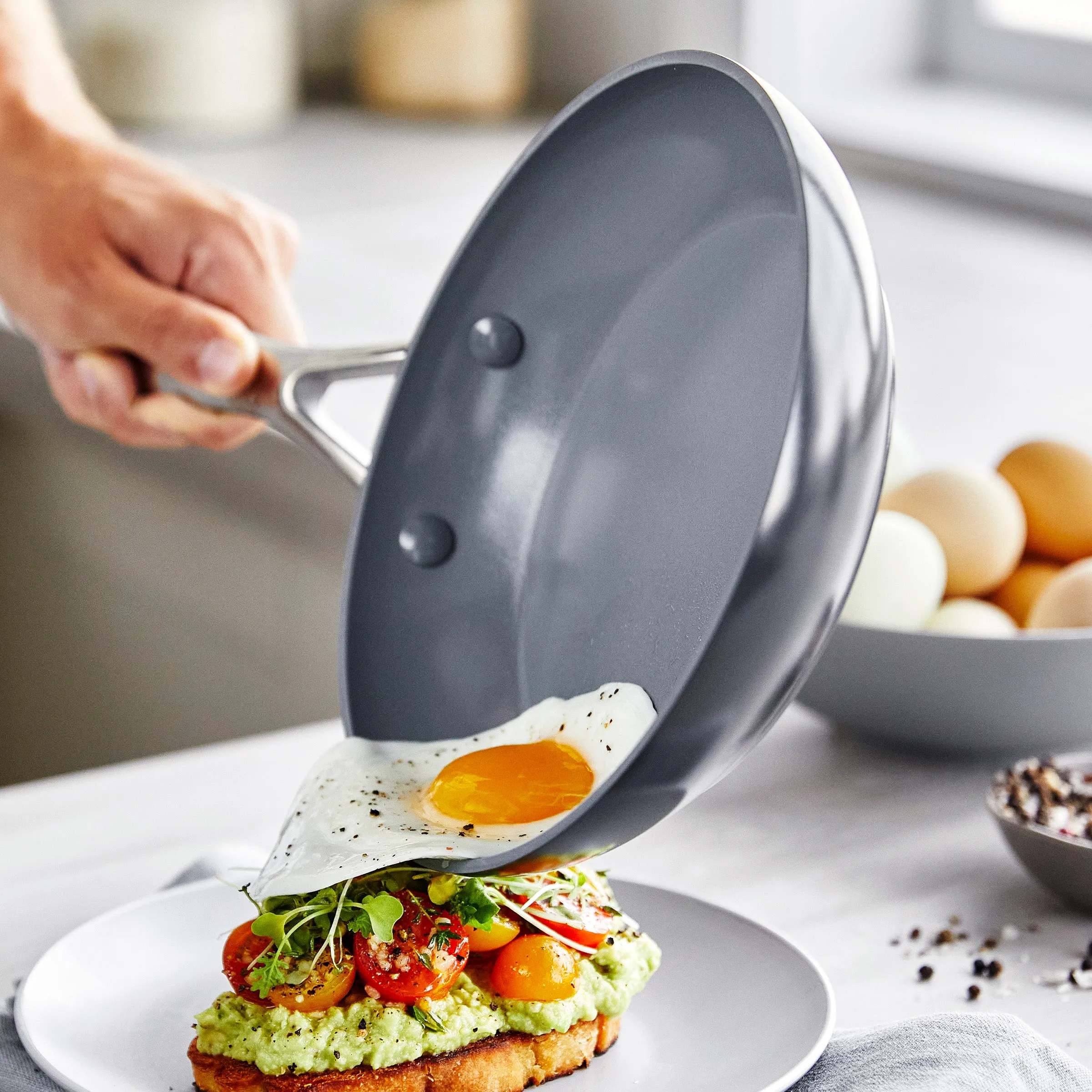 Valencia Pro Ceramic, Nonstick, Hard Anodized Fry Pan, 8"