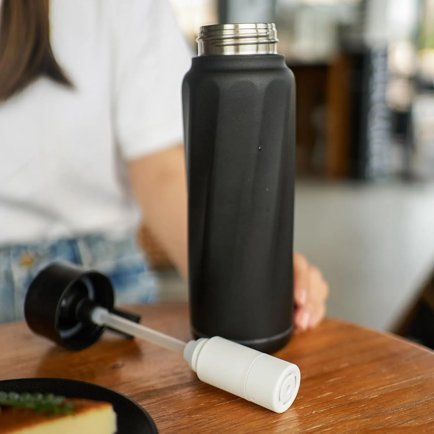 Vita Smart Water Bottle with Reminder to Drink Water, BPA-Free Vacuum Insulated Water Bottles with Filter & Straw, Bluetooth Intake Water Tracking Bottle, Ideal for Gift (18 oz)