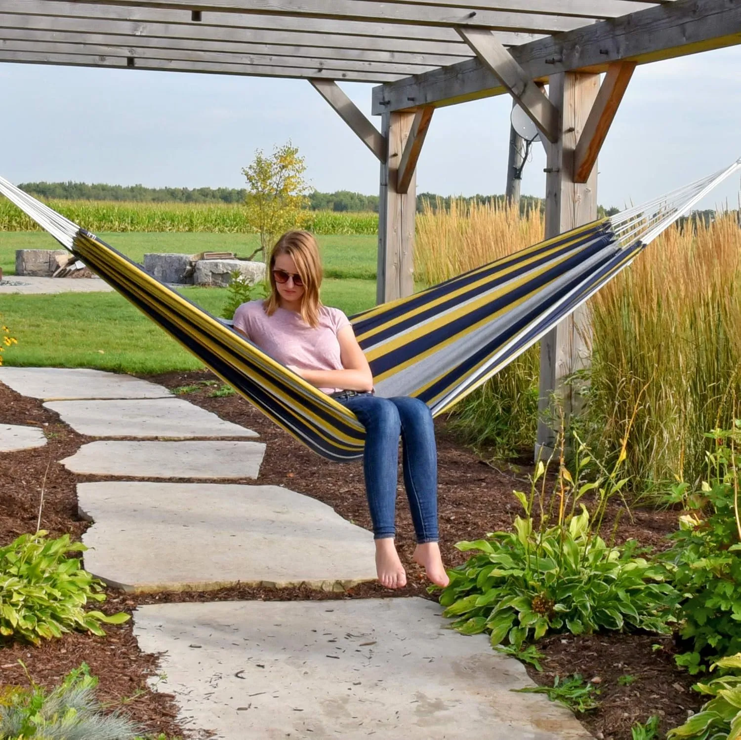 Vivere Brazilian Style Double Cotton Hammock with Polyester End Strings, 450 lb Weight Capacity (Serenity)