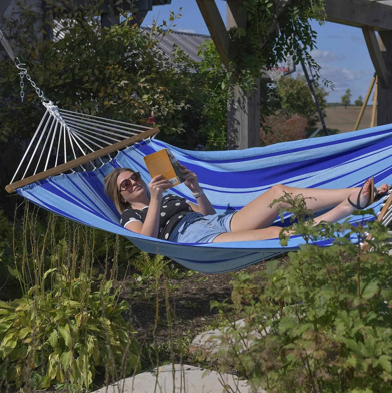 Vivere Double Soft Cotton Hammock with Durable Polyester Ropes - 450 lb Capacity